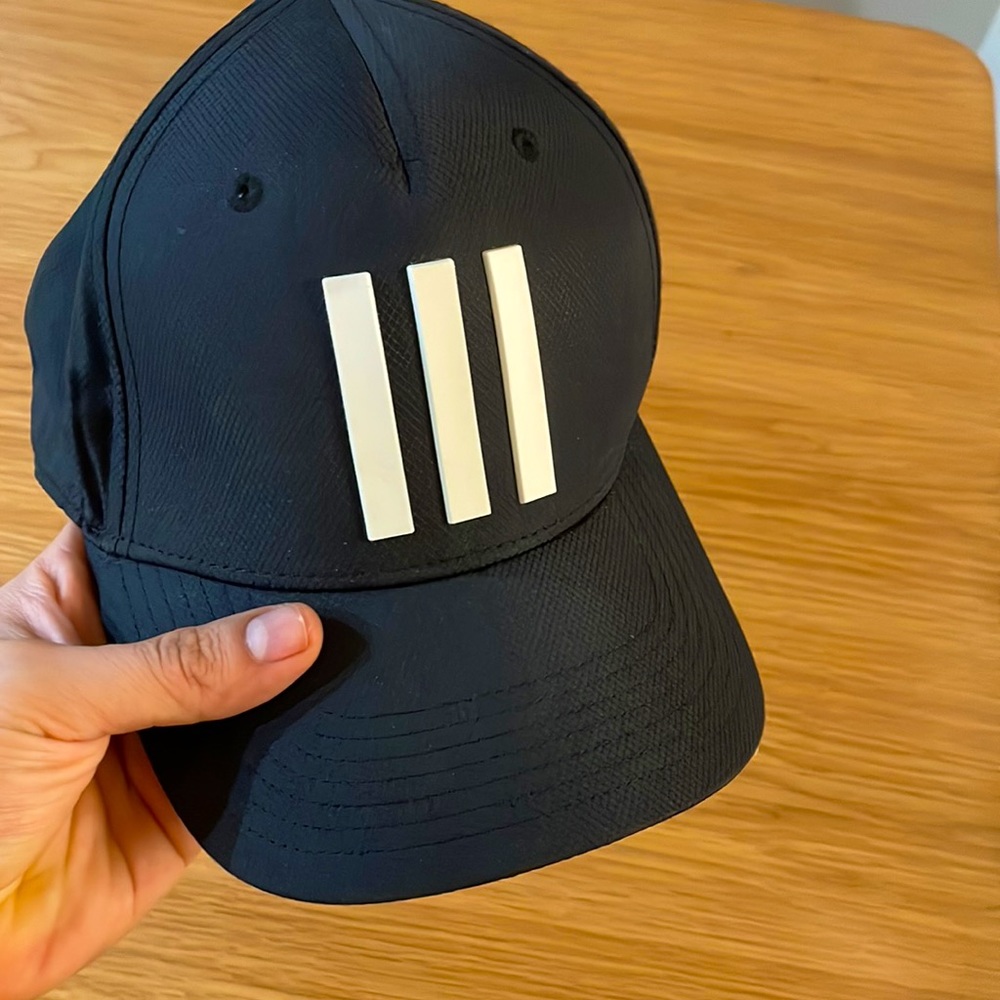 NWOT - Black Adidas hat - three stripes. Very trendy!!